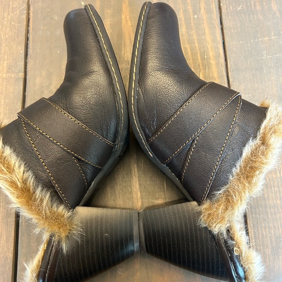 Boc Clogs Womens 9 Brown Leather Faux Fur Lined Heeled Mules Buckle Boho… - Picture 4 of 11